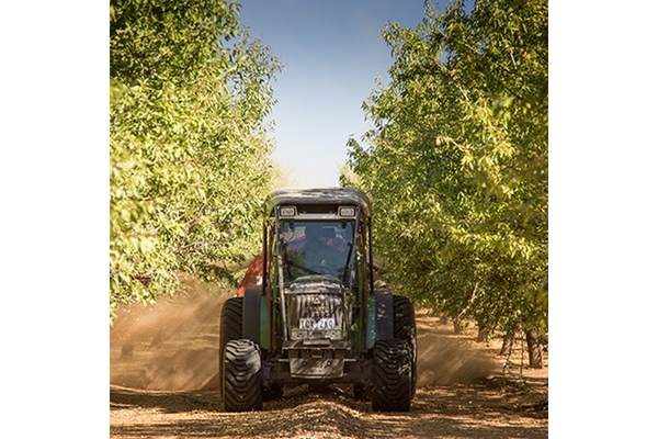 Image Tractor in field